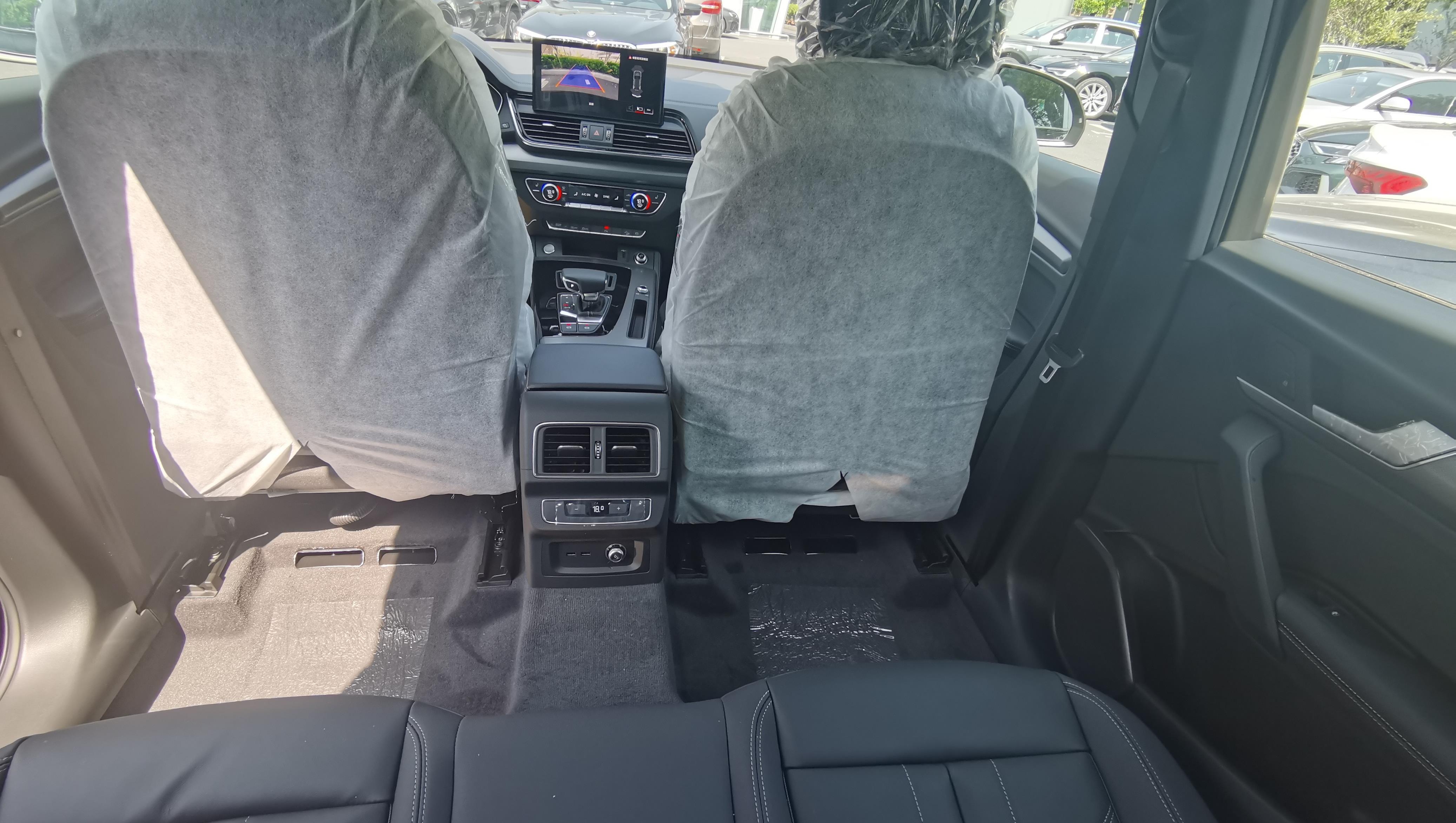 中企诚谊奥迪留学生免税车