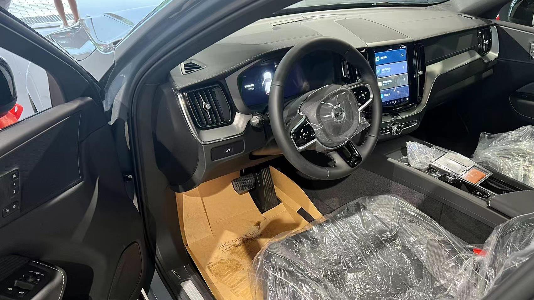 中企诚谊沃尔沃留学生免税车