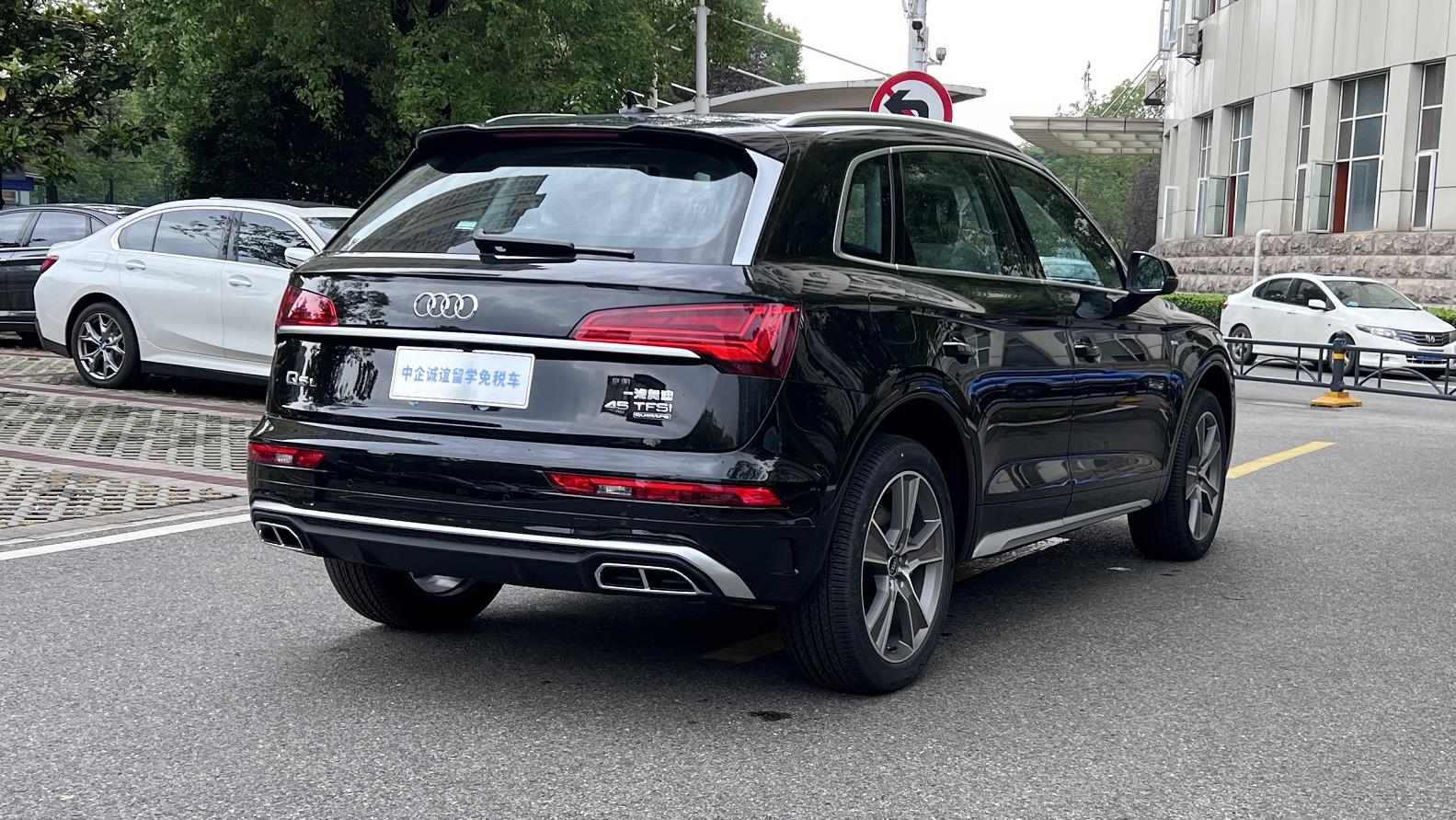中企诚谊奥迪留学生免税车