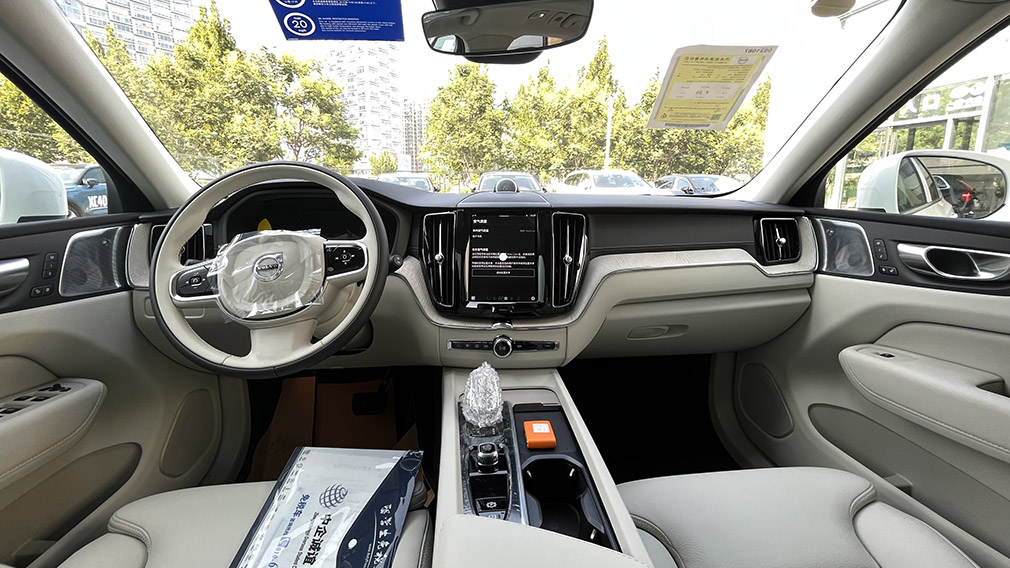 中企诚谊沃尔沃留学生免税车