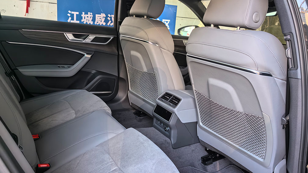 中企诚谊奥迪留学生免税车