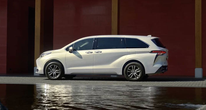 中企诚谊丰田留学生免税车